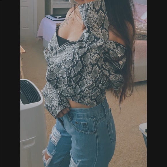 Snakeskin pattern jacket - Picture 5 of 7